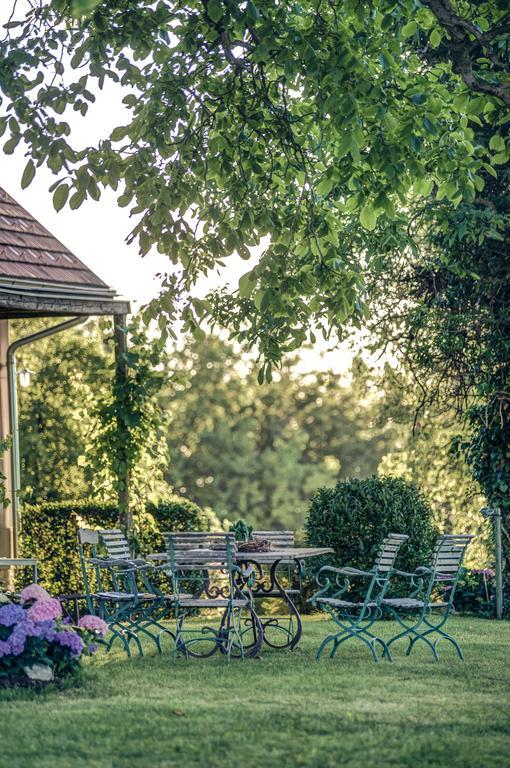 Winzarei, Weingut Tement Villa Berghausen Luaran gambar